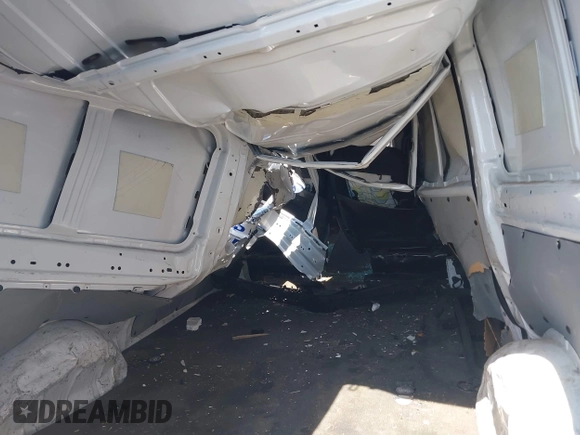 2017 Mercedes-Benz Metris Cargo z VIN WD3PG2EA5H3224490, wystawiony jako IAAI lot #42001238 z przebiegiem 71 869 mil mil oraz . Historia ofert i sprzedaży dostępna na DreamBid. Obrazek 8.