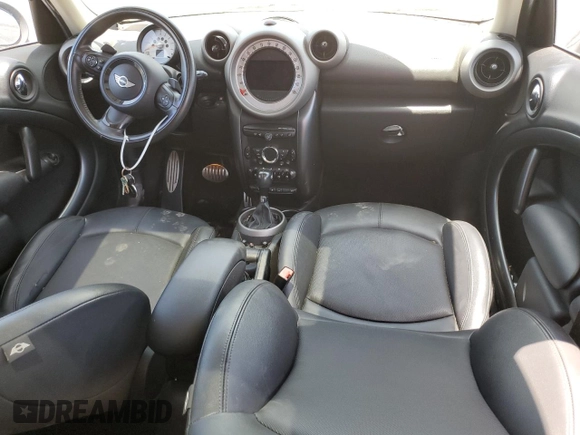 2012 MINI Countryman S with VIN WMWZC3C58CWL83403, listed as a Copart auction lot 61290125 with 122,714 mi miles and Clean title. Bid and sale history available at DreamBid. Image 8.