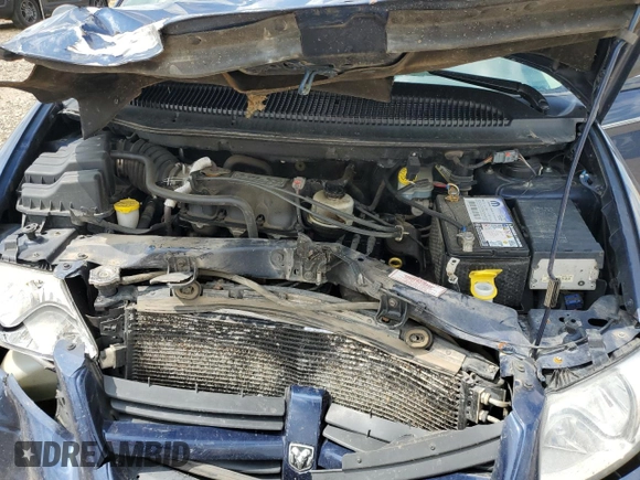 2005 Dodge Caravan SXT with VIN 2D4GP44L95R424704, listed as a Copart auction lot 61243925 with 190,608 mi miles and Salvage title. Bid and sale history available at DreamBid. Image 12.