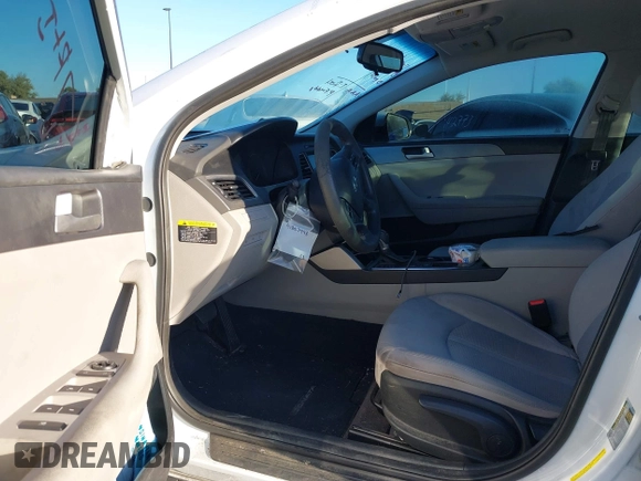 2016 Hyundai Sonata SE with VIN 5NPE24AF5GH346620, listed as a IAAI auction lot 41857993 with 90,617 mi miles and . Bid and sale history available at DreamBid. Image 5.