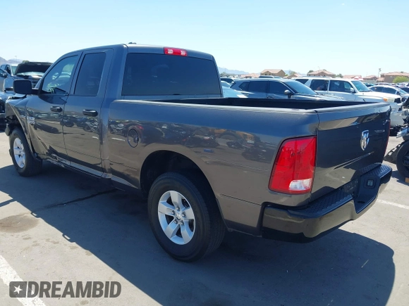 2016 Ram 1500 Express z VIN 1C6RR6FT4GS292808, wystawiony jako IAAI lot #42237529 z przebiegiem 109 581 mil mil oraz . Historia ofert i sprzedaży dostępna na DreamBid. Obrazek 3.