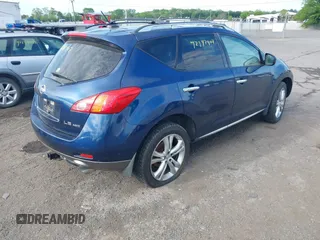 2009 Nissan Murano S with VIN JN8AZ18WX9W160247, listed as a IAAI auction lot 42142907 with 186,702 mi miles and . Bid and sale history available at carsss.com. Image 4.