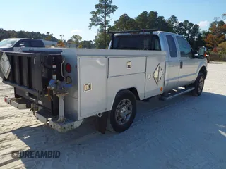 2012 Ford F-250 XL with VIN 1FT7X2B67CEA81674, listed as a IAAI auction lot 40652082 with 264,247 mi miles and . Bid and sale history available at DreamBid. Image 4.