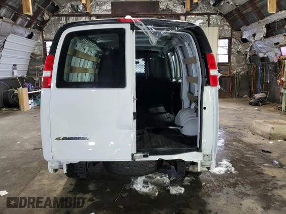 2024 Chevrolet Express Cargo with VIN 1GCWGAFP1R1195761, listed as a Copart auction lot 84272694 with 3,334 mi miles and Clean title. Bid and sale history available at DreamBid. Image 6.