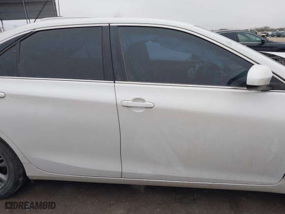 2015 Toyota Camry Hybrid LE with VIN 4T1BD1FK0FU175597, listed as a IAAI auction lot 41455315 with 116,380 mi miles. Bid and sale history available at carsss.com. Image 13.