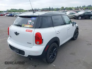 2012 MINI Countryman with VIN WMWZB3C57CWM04258, listed as a IAAI auction lot 42116867 with 168,550 mi miles and . Bid and sale history available at DreamBid. Image 4.