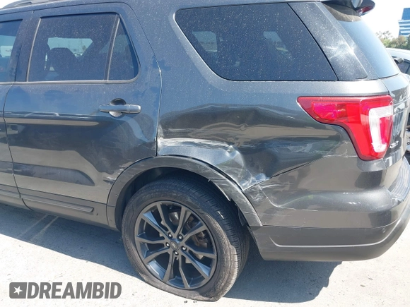 2018 Ford Explorer XLT with VIN 1FM5K7D89JGA68620, listed as a IAAI auction lot 42509964 with 81,548 mi miles and . Bid and sale history available at DreamBid. Image 6.
