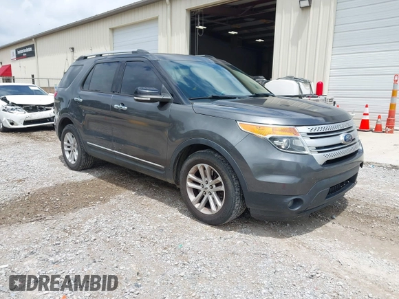 2015 Ford Explorer XLT with VIN 1FM5K7D87FGC58147, listed as a IAAI auction lot 42266992 with 164,195 mi miles and . Bid and sale history available at DreamBid. Image 1.