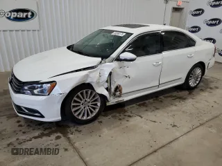 2017 Volkswagen Passat SE z VIN 1VWBT7A30HC020905, wystawiony jako Copart lot #56858275 z przebiegiem 101 424 mil mil oraz Szkoda całkowita • Salvage title. Historia ofert i sprzedaży dostępna na DreamBid. Obrazek 1.