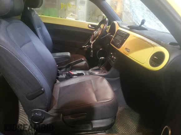 2014 Volkswagen Beetle 2.5L w/Sun with VIN 3VWJP7AT7EM605961, listed as a Copart auction lot 64607651 with 60,819 mi miles and Salvage Title. Bid and sale history available at DreamBid. Image 5.