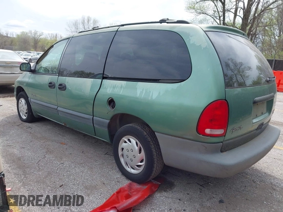 1998 Plymouth Voyager Grand SE z VIN 2P4GP44G9WR577063, wystawiony jako IAAI lot #41951898 z przebiegiem 171 759 mil mil oraz . Historia ofert i sprzedaży dostępna na DreamBid. Obrazek 3.