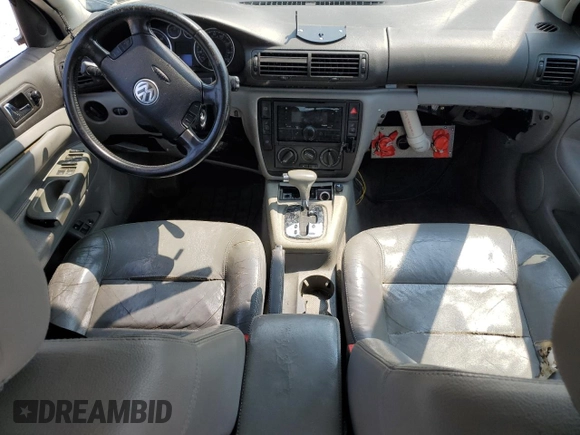 2004 Volkswagen Passat GLS with VIN WVWPD63B44P054997, listed as a Copart auction lot 60442705 with 238,851 mi miles and Salvage title. Bid and sale history available at DreamBid. Image 8.