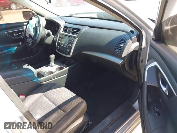 2017 Nissan Altima SV with VIN 1N4AL3AP1HC133200, listed as a IAAI auction lot 41996708 with 80,196 mi miles and . Bid and sale history available at carsss.com. Image 5.