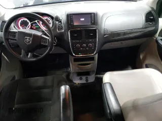 2017 Dodge Grand Caravan SE z VIN 2C4RDGBG7HR822519, wystawiony jako Copart lot #59935725 z przebiegiem 94 050 mil mil oraz Szkoda całkowita • Salvage title. Historia ofert i sprzedaży dostępna na DreamBid. Obrazek 8.