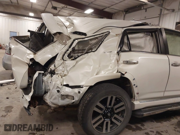 2018 Toyota 4Runner SR5 z VIN JTEBU5JR6J5534398, wystawiony jako IAAI lot #41169374 z przebiegiem 94 137 mil mil oraz . Historia ofert i sprzedaży dostępna na DreamBid. Obrazek 14.