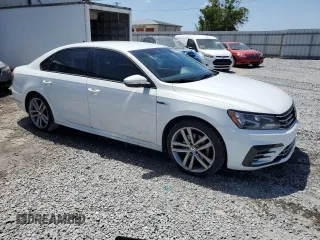2018 Volkswagen Passat S z VIN 1VWAA7A34JC046737, wystawiony jako Copart lot #54478135 z przebiegiem 70 530 mil mil oraz Nie do naprawy • Non repairable. Historia ofert i sprzedaży dostępna na DreamBid. Obrazek 4.