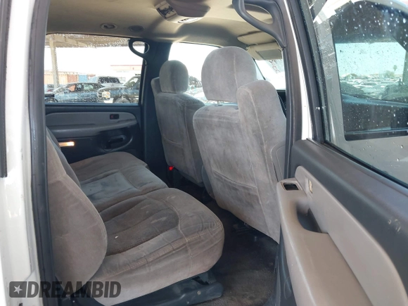 2001 Chevrolet Suburban LS z VIN 3GNEC16T01G138002, wystawiony jako IAAI lot #42317851 z przebiegiem 226 769 mil mil oraz . Historia ofert i sprzedaży dostępna na DreamBid. Obrazek 8.