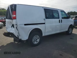 2009 GMC Savana Cargo Van with VIN 1GTGG25C791124332, listed as a Copart auction lot 72819464 with 123,243 mi miles and Salvage Title. Bid and sale history available at carsss.com. Image 3.