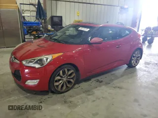 2013 Hyundai Veloster RE:MIX с VIN KMHTC6AD9DU140289, выставлен на аукционе Copart как лот 59853575 с пробегом 105 043 миль миль и Списание • Salvage title. История ставок и продаж доступна на DreamBid. Изображение 1.
