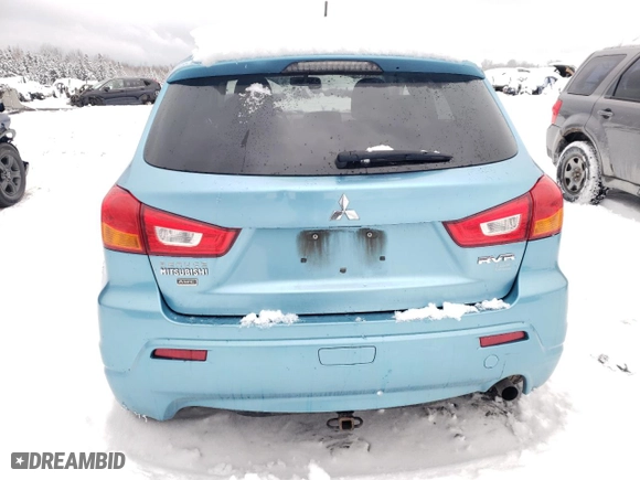 2011 Mitsubishi RVR SE with VIN JA4AJ3AU9BZ605552, listed as a Copart auction lot 81979374 with 205446 miles and Salvage Title. Bid and sale history available at carsss.com. Image 6.