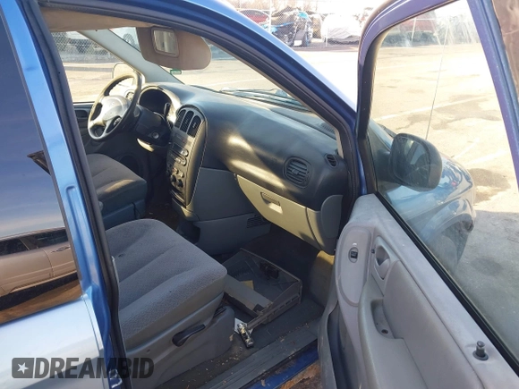 2007 Dodge Grand Caravan SE with VIN 1D4GP24R87B166539, listed as a IAAI auction lot 41462544 with Not Provided miles and . Bid and sale history available at DreamBid. Image 5.