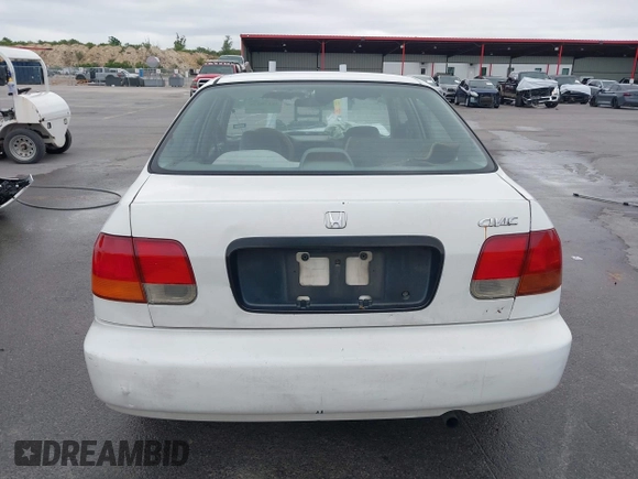 1997 Honda Civic LX z VIN 2HGEJ6676VH534795, wystawiony jako IAAI lot #42170378 z przebiegiem 228 033 mil mil oraz . Historia ofert i sprzedaży dostępna na DreamBid. Obrazek 17.