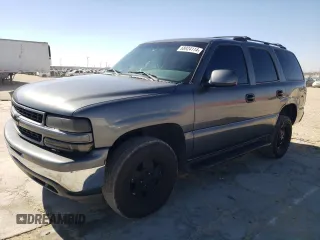 2002 Chevrolet Tahoe LT with VIN 1GNEC13T32R196563, listed as a Copart auction lot 68924114 with 137,168 mi miles and Salvage Title. Bid and sale history available at carsss.com. Image 1.