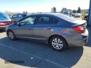 2012 Honda Civic LX z VIN 2HGFB2F53CH324712, wystawiony jako Copart lot #46248345 z przebiegiem 316 459 mil mil oraz Szkoda całkowita • Salvage title. Historia ofert i sprzedaży dostępna na DreamBid. Obrazek 2.