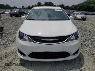 2017 Chrysler Pacifica Touring L Plus с VIN 2C4RC1EG2HR833620, выставлен на аукционе Copart как лот 57954605 с пробегом 106 025 миль миль и Списание • Salvage title. История ставок и продаж доступна на DreamBid. Изображение 5.