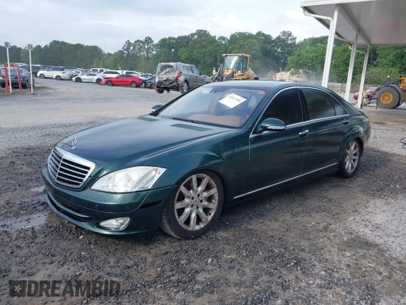 2007 Mercedes-Benz S 550 with VIN WDDNG71X77A090036, listed as a IAAI auction lot 42117580 with 137,160 mi miles and . Bid and sale history available at carsss.com. Image 2.