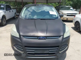 2013 Ford Escape SE z VIN 1FMCU0GX5DUD01376, wystawiony jako IAAI lot #42671948 z przebiegiem 200 724 mil mil oraz . Historia ofert i sprzedaży dostępna na DreamBid. Obrazek 6.