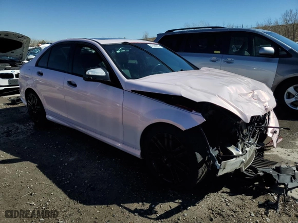 2009 Mercedes-Benz C-Class 3.0L Sport with VIN WDDGF81X89R050781, listed as a Copart auction lot 47551915 with 152,250 mi miles and Salvage Title. Bid and sale history available at carsss.com. Image 4.