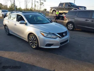 2017 Nissan Altima 2.5 SR with VIN 1N4AL3AP4HC294124, listed as a IAAI auction lot 41539898 with 140,170 mi miles. Bid and sale history available at carsss.com. Image 1.