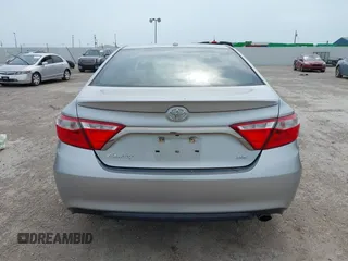 2015 Toyota Camry XLE with VIN 4T1BF1FK1FU036198, listed as a IAAI auction lot 42066857 with 84,619 mi miles. Bid and sale history available at carsss.com. Image 16.