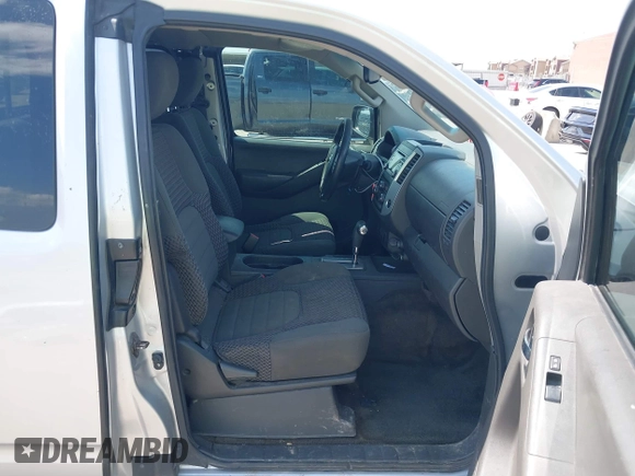 2013 Nissan Frontier SV with VIN 1N6AD0CUXDN763835, listed as a IAAI auction lot 42519926 with 208,577 mi miles and . Bid and sale history available at DreamBid. Image 5.