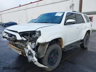 2020 Toyota 4Runner SR5 with VIN JTEBU5JR4L5812184, listed as a IAAI auction lot 41206002 with 69,278 mi miles. Bid and sale history available at carsss.com. Image 6.