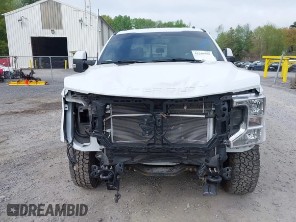 2022 Ford F-250 XL with VIN 1FT7W2BT1NEE27715, listed as a IAAI auction lot 42269588 with 77,147 mi miles and . Bid and sale history available at DreamBid. Image 6.