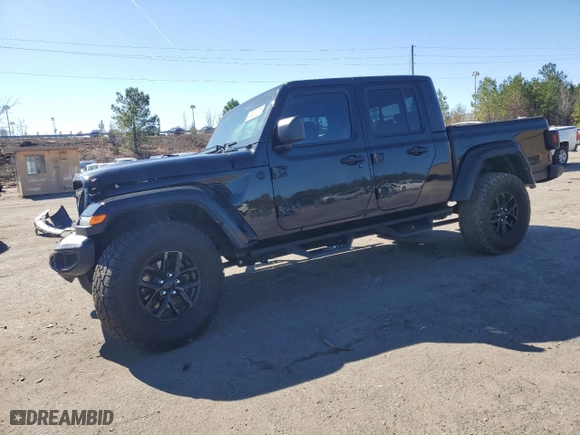 2021 Jeep Gladiator Sport S with VIN 1C6JJTAG5ML606050, listed as a Copart auction lot 45221215 with 43,529 mi miles and Salvage Title. Bid and sale history available at carsss.com. Image 1.