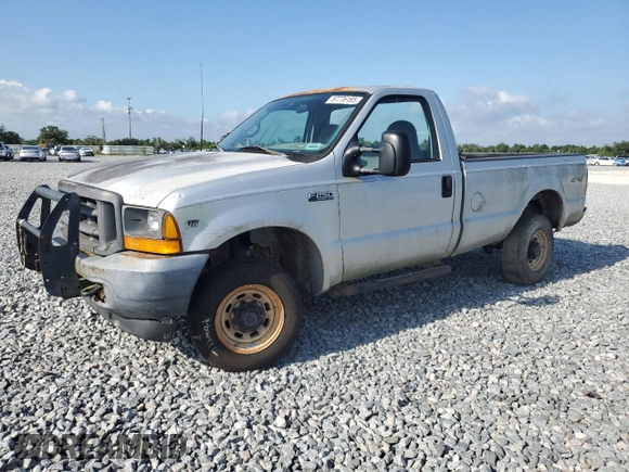 2001 Ford F-250 XL with VIN 1FTNF21L11EC49565, listed as a Copart auction lot 57776185 with 110,842 mi miles and Salvage title. Bid and sale history available at DreamBid. Image 1.