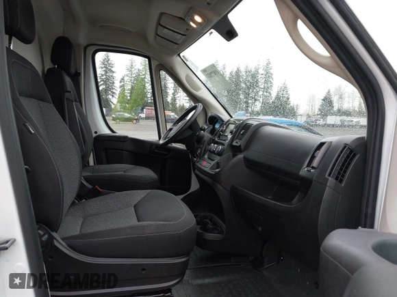 2018 Ram ProMaster Cargo with VIN 3C6URVJG9JE153637, listed as a IAAI auction lot 41877822 with 73,489 mi miles. Bid and sale history available at carsss.com. Image 5.