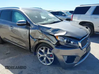 2016 Kia Sorento SX with VIN 5XYPKDA56GG073047, listed as a IAAI auction lot 41725130 with 89,754 mi miles. Bid and sale history available at carsss.com. Image 6.