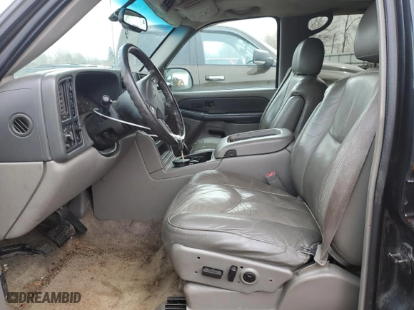 2003 Chevrolet Suburban Z71 with VIN 3GNFK16T03G198646, listed as a Copart auction lot 50222195 with 245,860 mi miles and Salvage Title. Bid and sale history available at carsss.com. Image 7.