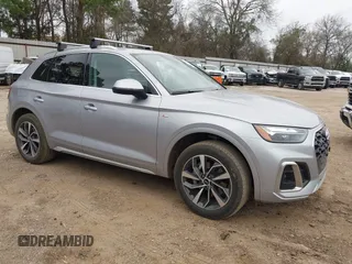 2024 Audi Q5 S line Premium Plus with VIN WA1EAAFY0R2083723, listed as a IAAI auction lot 41746336 with 24,190 mi miles. Bid and sale history available at carsss.com. Image 1.