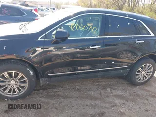 2017 Cadillac XT5 Luxury AWD z VIN 1GYKNDRS4HZ184818, wystawiony jako IAAI lot #42000747 z przebiegiem 46 633 mil mil oraz . Historia ofert i sprzedaży dostępna na DreamBid. Obrazek 14.