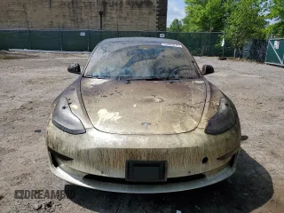 2021 Tesla Model 3 Standard Range Plus z VIN 5YJ3E1EA1MF096234, wystawiony jako Copart lot #53093815 z przebiegiem 14 019 mil mil oraz Szkody całkowita. Historia ofert i sprzedaży dostępna na DreamBid. Obrazek 5.