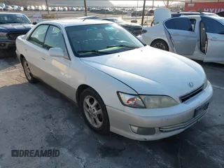 2001 Lexus ES 300 with VIN JT8BF28G210299821, listed as a IAAI auction lot 41539064 with 248,063 mi miles. Bid and sale history available at carsss.com. Image 1.