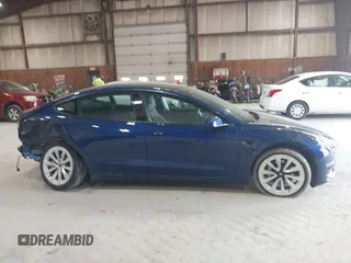 2022 Tesla Model 3 Long Range with VIN 5YJ3E1EB8NF255163, listed as a IAAI auction lot 42105451 with 40,166 mi miles and . Bid and sale history available at DreamBid. Image 13.