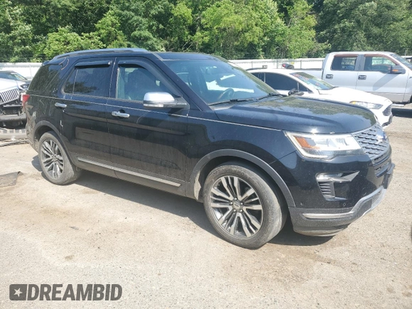2018 Ford Explorer Platinum z VIN 1FM5K8HT7JGA51982, wystawiony jako Copart lot #57601575 z przebiegiem 126 400 mil mil oraz Szkoda całkowita • Salvage title. Historia ofert i sprzedaży dostępna na DreamBid. Obrazek 4.