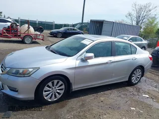 2013 Honda Accord Sdn EX-L with VIN 1HGCR2F8XDA013898, listed as a IAAI auction lot 42026046 with 165,679 mi miles. Bid and sale history available at carsss.com. Image 14.