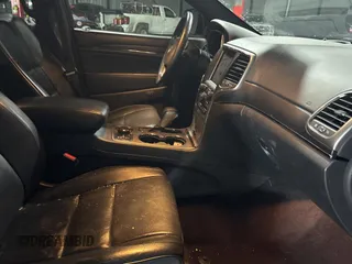 2018 Jeep Grand Cherokee High Altitude with VIN 1C4RJFCT2JC343728, listed as a Copart auction lot 49184755 with 142,754 mi miles and Clean Title. Bid and sale history available at carsss.com. Image 5.